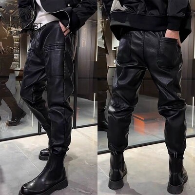 Fashion 2024 férfi laza elasztikus derék műbőr téli nadrág hat zsebes polár Thcik fekete pu punk design nadrág férfi