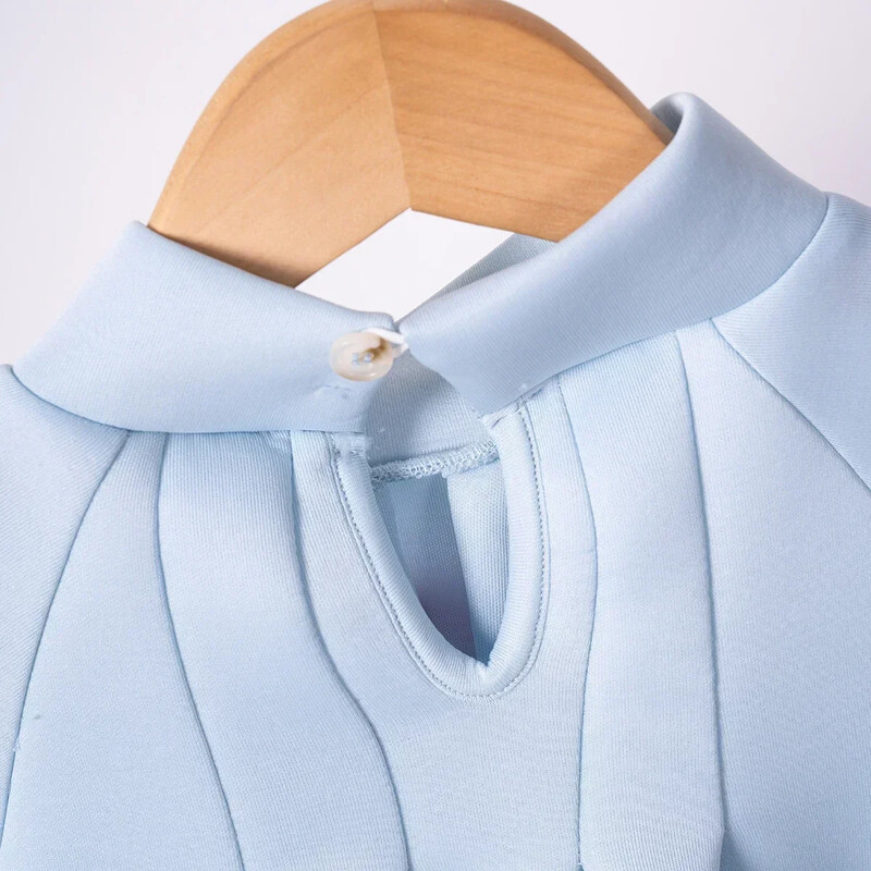 Mažai mergaitei Nauja mergaitiška suknelė miela, didelė lanko vienspalvė suknelė ilgomis rankovėmis Madingo dizaino jausminga dėvėjimas kasdien ir vakarėliuose