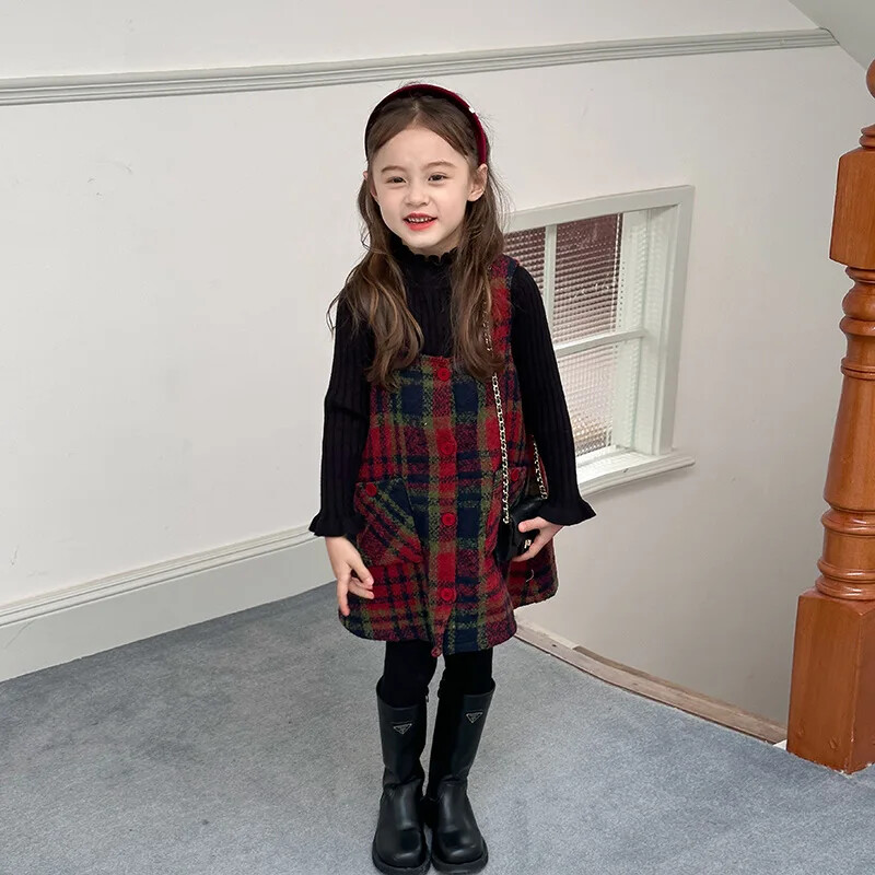 Vintage piros kockás karácsonyi parti lányok pántos ruha 2024 ősz új gyermek vastagított tweed ujjatlan zsebes ruhák