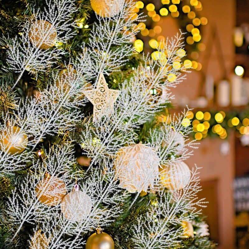 Χριστουγεννιάτικα Τεχνητά Πευκοβελόνες Κλαδιά Λευκό Ψεύτικο Πευκοβελόνες Κλαδιά Φυτά Στεφάνι πάρτι DIY Πρωτοχρονιάτικα Δώρα Διακόσμηση τραπεζιού