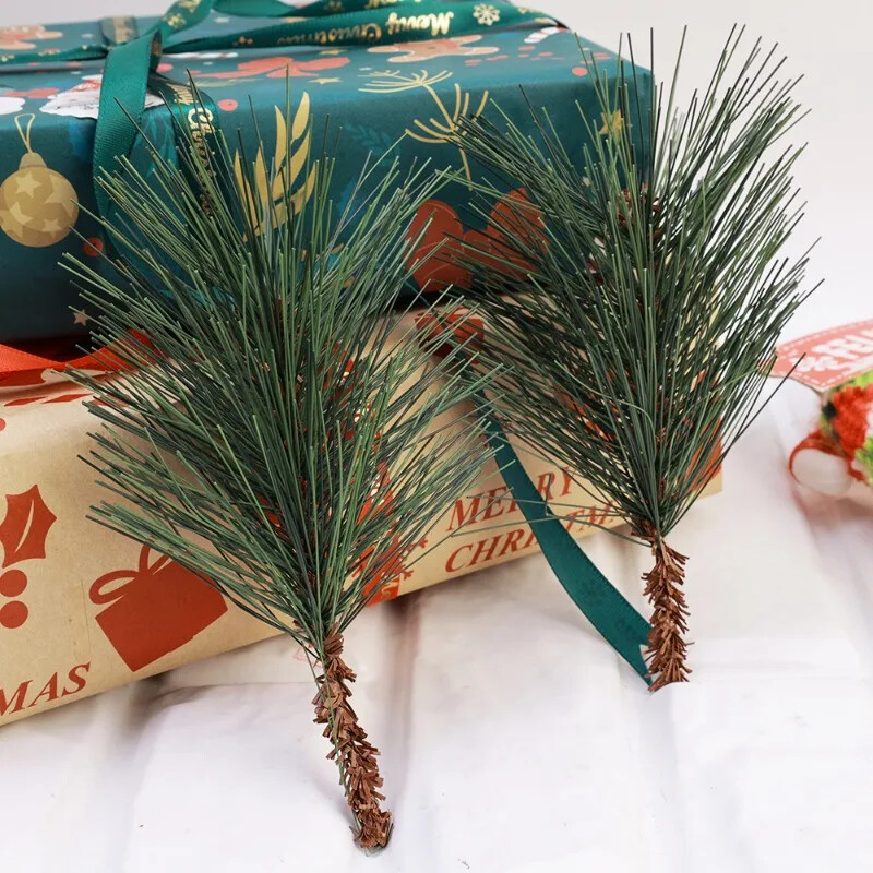 10/30 ΤΕΜ. Ψεύτικα κλαδιά πεύκου Τεχνητές πράσινες βελόνες Κρεμαστό στεφάνι χριστουγεννιάτικου δέντρου DIY Διακοσμητικά για Πρωτοχρονιάτικο Κλαδί Επιτραπέζιου