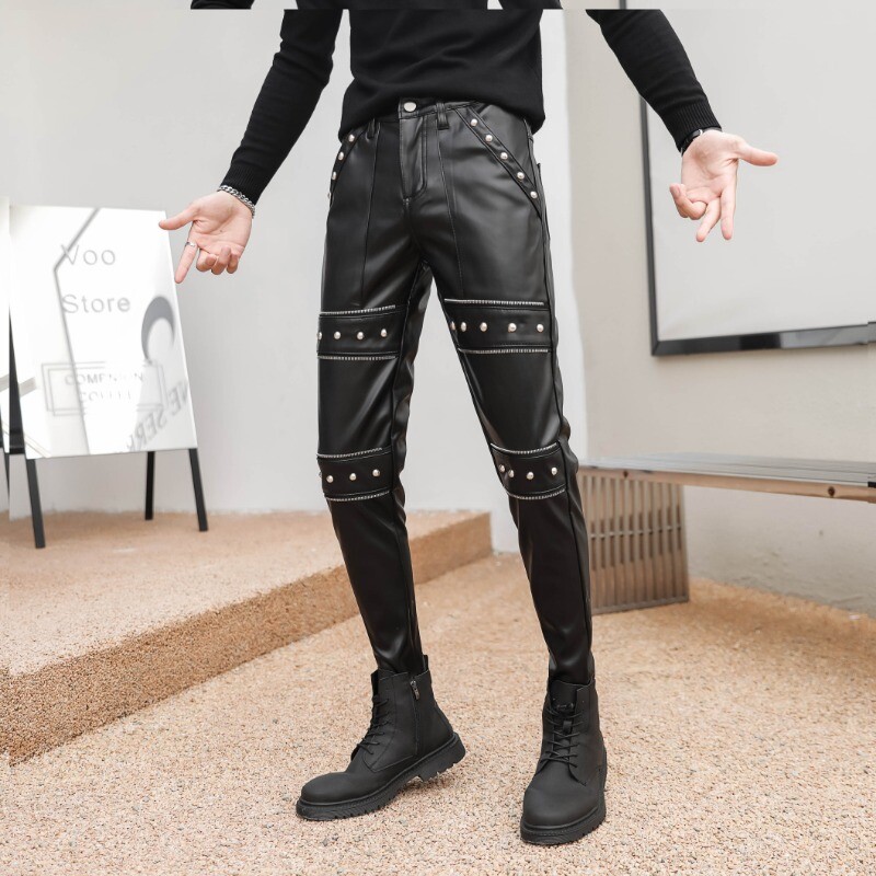Új érkezett Skinny motoros bőrnadrág férfi új műbőr motoros nadrág férfi nadrág színpadi viselethez