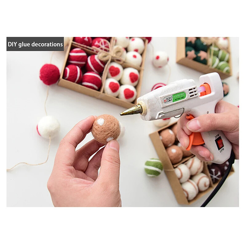 16 vnt Kalėdų rutulio papuošalai, pliušiniai kalėdiniai pakabinami papuošalai šventėms Kalėdų eglutės dekoravimui