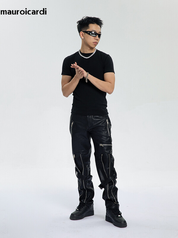 Mauroicardi tavaszi ősz hűvös fekete pu bőr nadrág férfi sok cipzárral Öv Luxus Designer Ruházat Nadrág Divat 2023