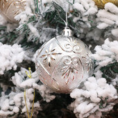 6 vnt. / dėžutė Reljefinis kalėdinio rutulio papuošalai Kalėdų eglutės kabantis pakabukas plastikinis reljefinis rutulys, skirtas 2025 m. Naujųjų metų vakarėlio namų dekoravimui