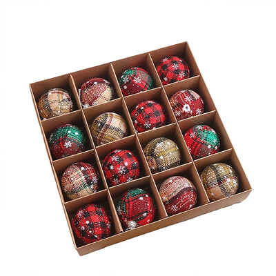 16 vnt Kalėdų rutulio papuošalų rinkinys 6 cm Buffalo Plaid audinio kamuoliukų dekoracijos Nedūžtantys kabantys papuošalai vakarėliui