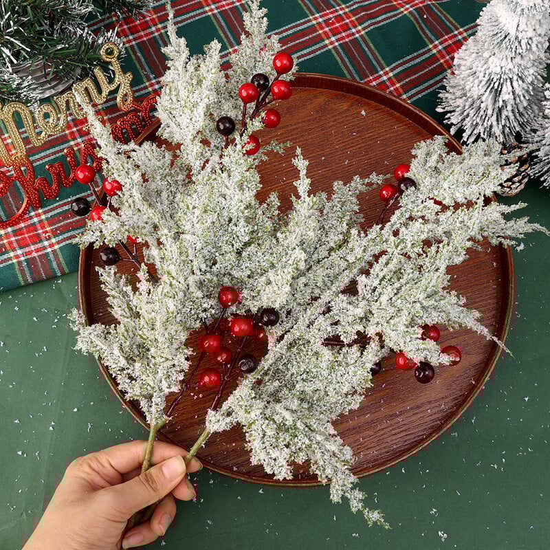 4/1 vnt Dirbtinio kedro raudonų uogų šakelės, rankų darbo „pasidaryk pats“ vainikas Kalėdų eglutės vakarėlio dekoro papuošalai, namų Kalėdų dekoravimo reikmenys