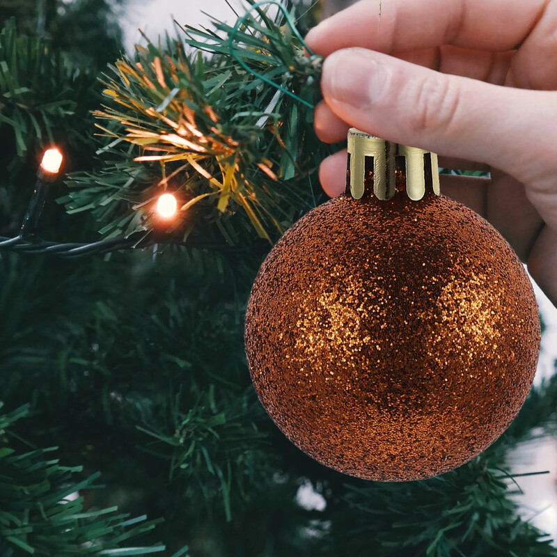 68 vnt. Helovino kalėdinis balius, oranžinės spalvos papuošalai, pakabinami rutuliai, vakarėlio reikmenys, papuošalai, plastikiniai dekoratyviniai pakabukai