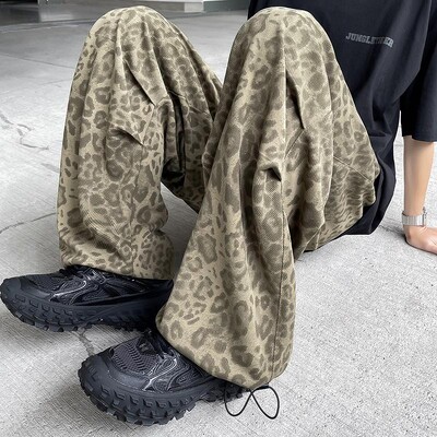 Pantaloni largi pentru bărbați leopard roz Îmbrăcăminte de lucru Pantaloni drepți pentru bărbați Îmbrăcăminte de stradă Pantaloni sport pentru bărbați 3XL 2024 toamna nou