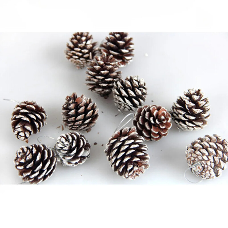 6 buc ornamente de conuri de pin de Crăciun 5 cm conuri de pin cu șnur Artizanat cu pandantiv pentru etichetă cadou, decorație pentru agățat pentru petrecere de pom de Crăciun