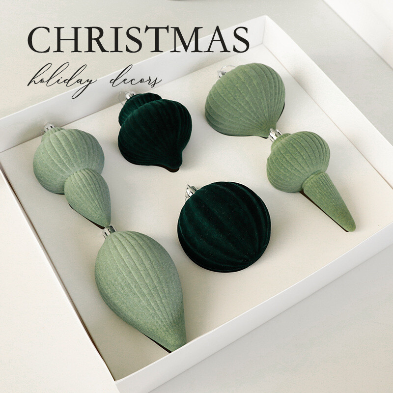 6 vnt. Formos pūkuoti kalėdiniai rutuliai Kalėdų eglutė Maža kabanti bordo tamsiai žalia kalėdiniai flokuoti rutuliai kalėdiniai papuošimai