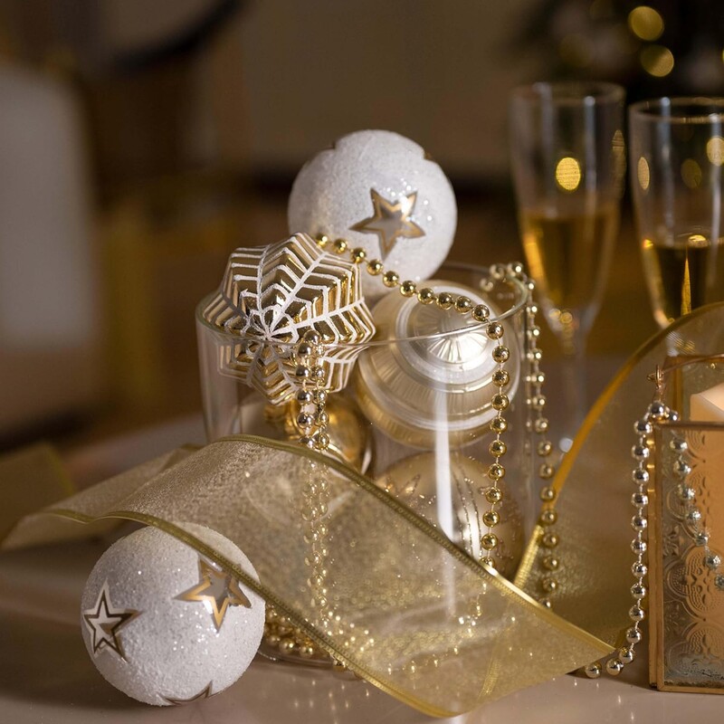 Kalėdų kamuoliukų papuošalai, 16 vnt., 2,36 colio baltos ir auksinės spalvos, nedūžtančios eglutės puošmenos, 60 mm pakabinamas kamuolys Kalėdų vakarėlio vestuvėms