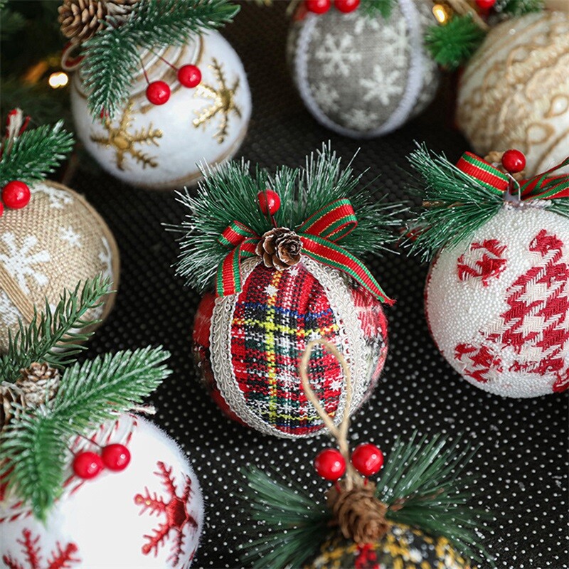 3 vnt Kalėdų rutulio papuošalų rinkinys Nedūžtantis kabančių kamuoliukų papuošimų niekučiai su pušies spyglių raudonomis uogomis namams