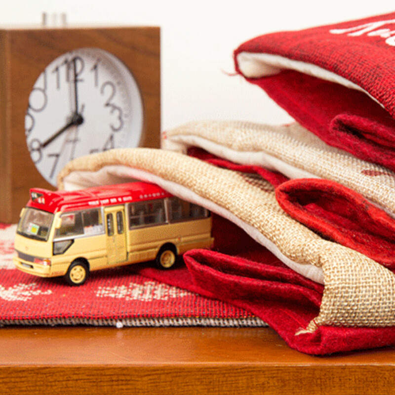 2024. gada Ziemassvētki, lieli zābaki Ziemassvētku eglīšu rotājumi, konfekšu soma Ziemassvētku vecīša aļņa sniegavīra bārs Mājas dekorēšana