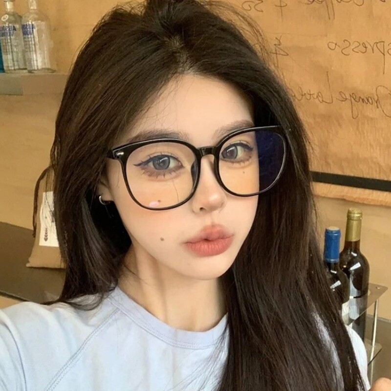 1/2 vnt. Didelio rėmelio akiniai senoviniai leopardiniai raštai, moteriški, vyriški, ovalūs, šviesiai mėlyni akiniai, be makiažo, akinių priedas