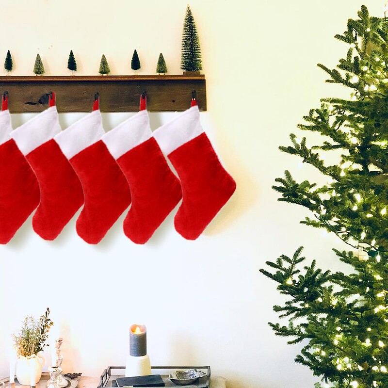 6gab Ziemassvētku zeķes Izsmalcinātas plīša piekarināmas zeķes Kamīna rotājums Ziemassvētku eglītes dekors Liela ietilpība brīvdienām