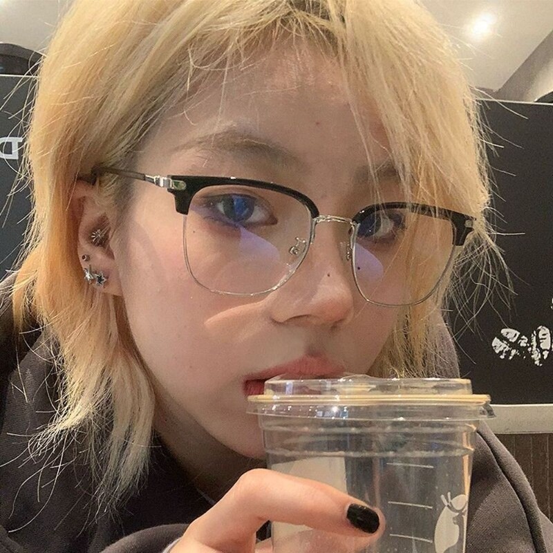 Nauji madingi anti-mėlyni akiniai moterims, vyriški, retro pusrėminiai plokščiapadžiai akiniai moteriški, itin lengvi anti-UV akiniai