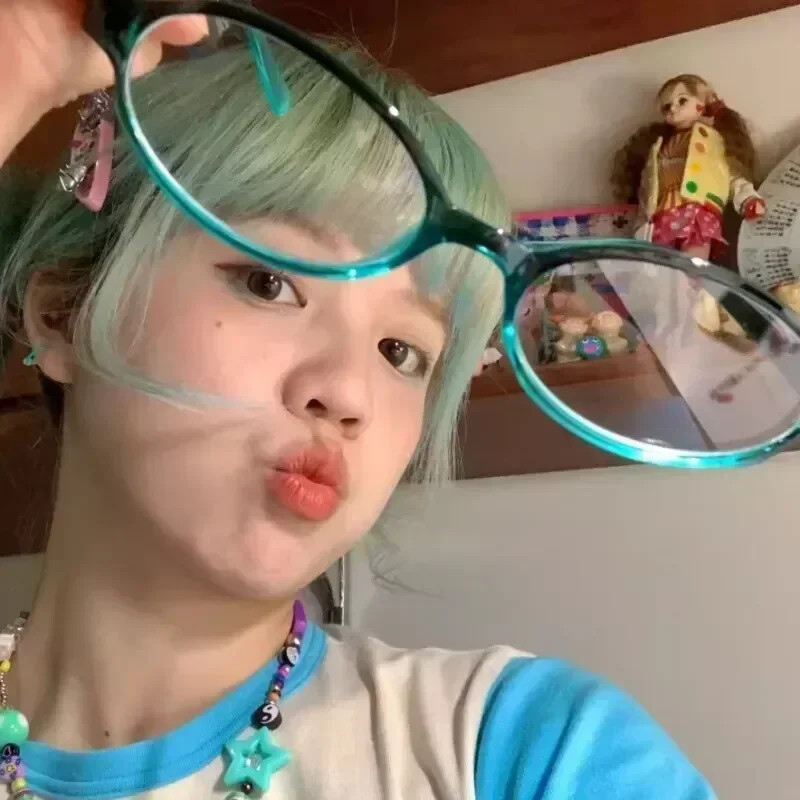 1/2TK Y2K Tüdrukute Retro-ovaalsed Prillid Punased Rohelised Raamis Klaasprillid Dekoratiivsed Anti-sinised Arvutiprillid Mere ääres Sõitmine