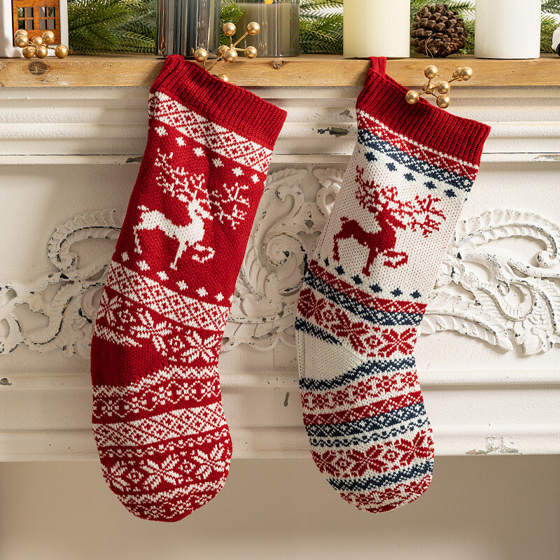 Κόκκινη πλεκτή χριστουγεννιάτικη κάλτσα Νιφάδα χιονιού άλκες με στάμπα κάλτσα Άγιου Βασίλη Χριστουγεννιάτικο δέντρο με κρεμαστό στολίδια Πρωτοχρονιάτικα δώρα Navidad