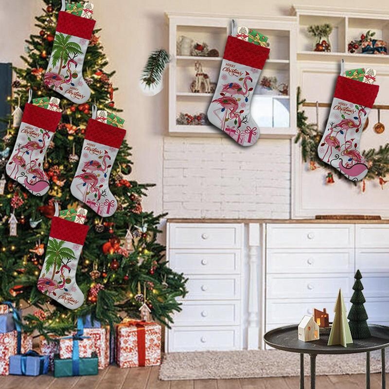 Didelės kalėdinės kojinės Flamingai ir palmės Židinio apmušalai Kojinės Kalėdų kojinių krepšys Minkštos kojinių puošmenos