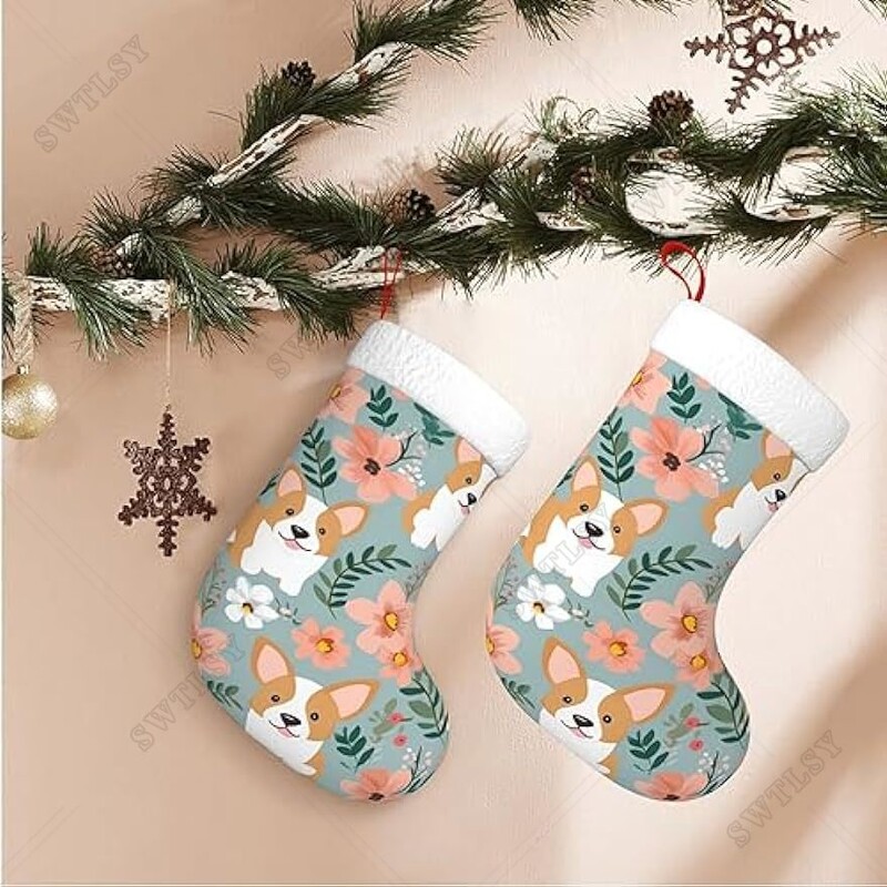 Korgi ziedu ziedi pavasara dārza apdruka Ziemassvētku zeķes ar plīša aproci Mīkstas Ziemassvētku piekaramās zeķes Ziemassvētku dekors