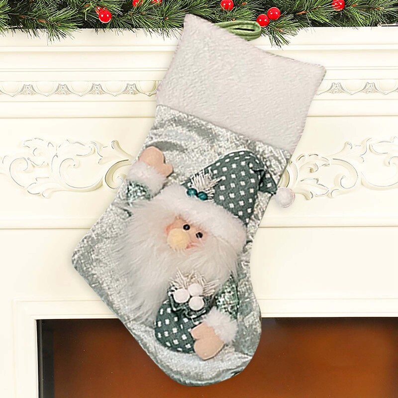 Ziemassvētku zeķu dekorācijas dāvanu maisiņš Ziemassvētkiem ar Ziemassvētku vecīša dizainu Zaļās Ziemassvētku tradīcijās iekrāsotas lielas ietilpības zeķes