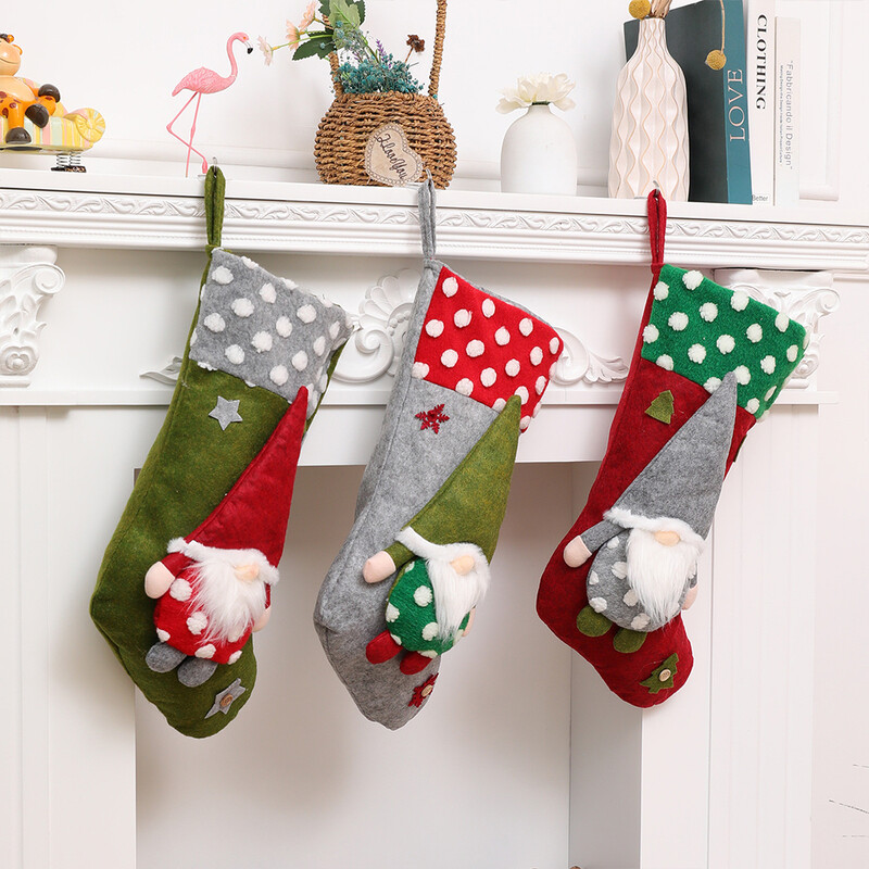 1vnt.-Kalėdiniai papuošalai Didelės trimatės beveidės Kalėdų senelio kojinės Kalėdų gnome gnome dekoruotos dovanos kojinės