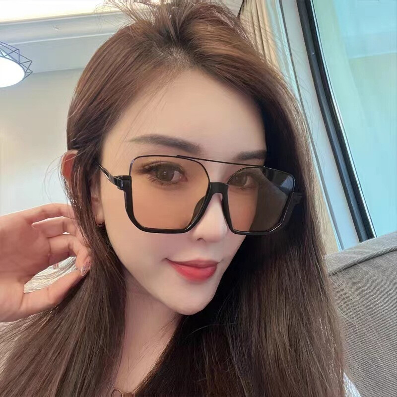 Madingi vintažiniai dideli akiniai nuo saulės Madingi vyrų moteriški kvadratiniai atspalviai Akiniai Madingi Ins Populiaraus prekės ženklo dizaino UV400 akiniai nuo saulės