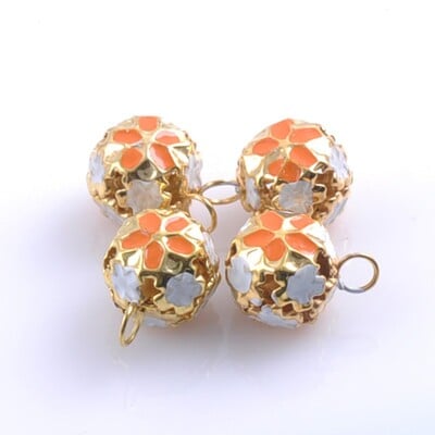 30db/tétel Színes csilingelő csengő aranyozott virág bulihoz karácsonyi dekorációhoz kézzel készített kiegészítők 14mm CP0584