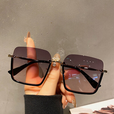 Modes Lielizmēra kvadrātveida saulesbrilles sievietēm Zīmols Retro liela rāmja saulesbrilles sievietēm Metāla daļēji bezmalas dizainers Oculos De Sol