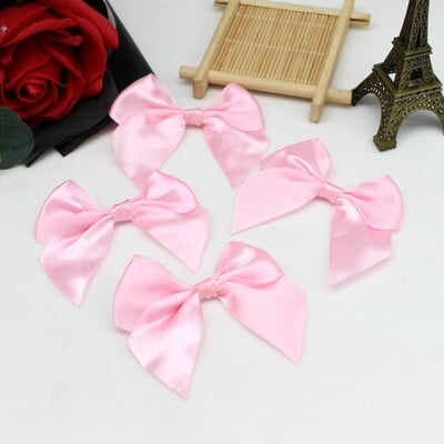 20 vagy 50 DB 65 * 65 mm-es szatén szalag masni Dekorációs masni kézműves csomagokhoz Kis csokorba csomagoló virág dekoráció Kézi munka barkácsolás