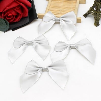 20 vagy 50 DB 65 * 65 mm-es szatén szalag masni Dekorációs masni kézműves csomagokhoz Kis csokorba csomagoló virág dekoráció Kézi munka barkácsolás