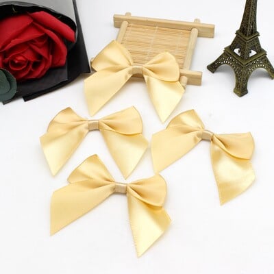 20 vagy 50 DB 65 * 65 mm-es szatén szalag masni Dekorációs masni kézműves csomagokhoz Kis csokorba csomagoló virág dekoráció Kézi munka barkácsolás