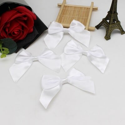 20 vagy 50 DB 65 * 65 mm-es szatén szalag masni Dekorációs masni kézműves csomagokhoz Kis csokorba csomagoló virág dekoráció Kézi munka barkácsolás