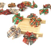 (30 vnt.) 3,5 * 3,5 cm kalėdiniai lankeliai su juostele Mažo dydžio poliesterio satino juostelės lanko gėlė „pasidaryk pats“ amatų dekoravimas