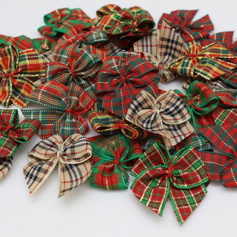 (30 vnt.) 3,5 * 3,5 cm kalėdiniai lankeliai su juostele Mažo dydžio poliesterio satino juostelės lanko gėlė „pasidaryk pats“ amatų dekoravimas