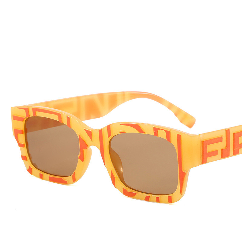 Jaunas sieviešu saulesbrilles Zīmolu dizainers Retro modes brilles āra vintage pilna rāmja pret atspīdumu saulesbrilles Uv400 ﻿