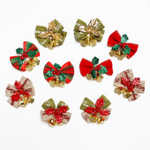 Ziemassvētku rotājumi Ziemassvētku zvani loki Dāvanas Ziemassvētku eglītes Ziedu vītnes Loku rotājumi Mājas dārza Loku rotājumi