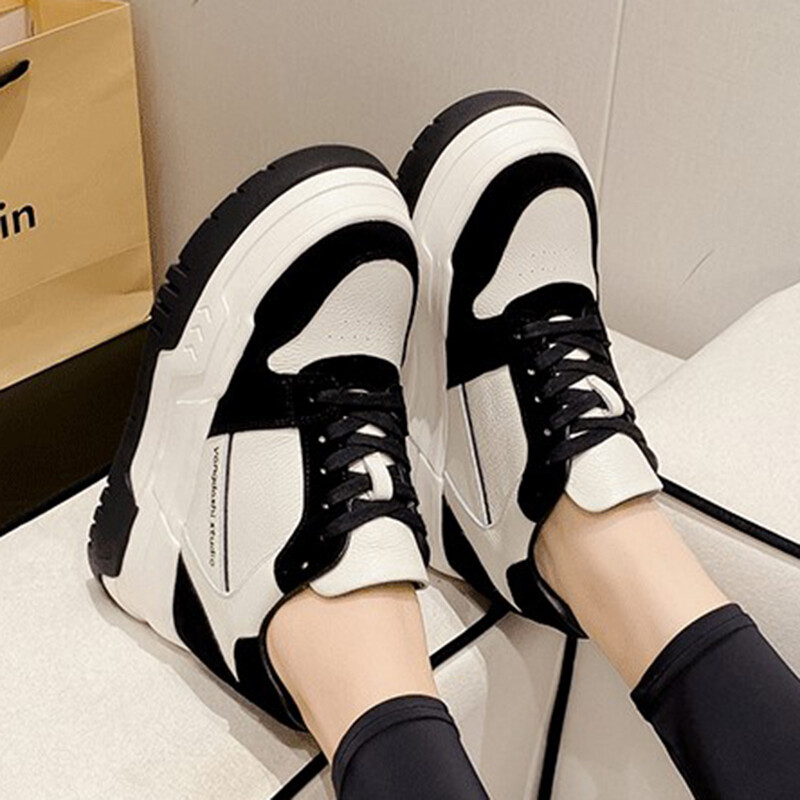 Női 14 CM-es platform cipők Egyszerű dizájn sportcipők kényelmes fűzős tornacipők divatos alkalmi szabadtéri cipők Női 34-39