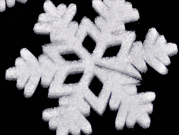 20gab DIY putuplasta baltas viltotas sniegpārslas Mājai Ziemassvētku ballītei Jaunais gads Ziemassvētku eglītes piekariņi Piekaramie rotājumi Logu dekorēšana