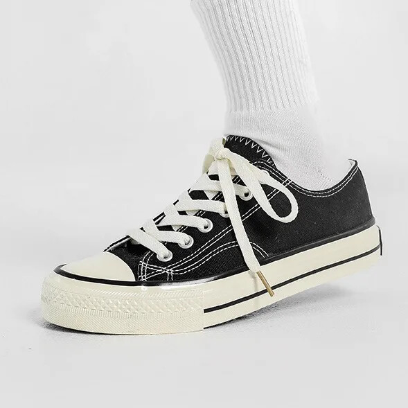 1970 m. Vintažiniai žemo viršaus drobiniai batai Vienspalviai moteriški staliniai batai Klasikiniai laisvalaikio vyriški batai Madingi paprasta pora studentams S