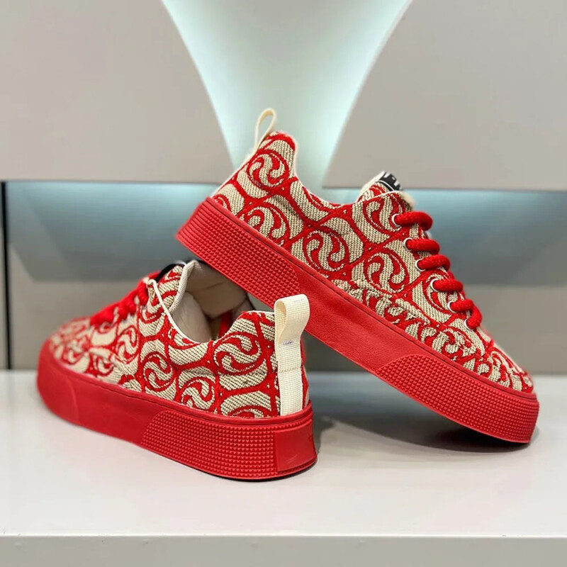 Férfi Cipők Tavaszi Új Sokoldalú Vászon Cipők Alacsony kivágású Alkalmi Deszka Cipők Design Sense Sportcipő Cipők Férfi Zapatos Casuales