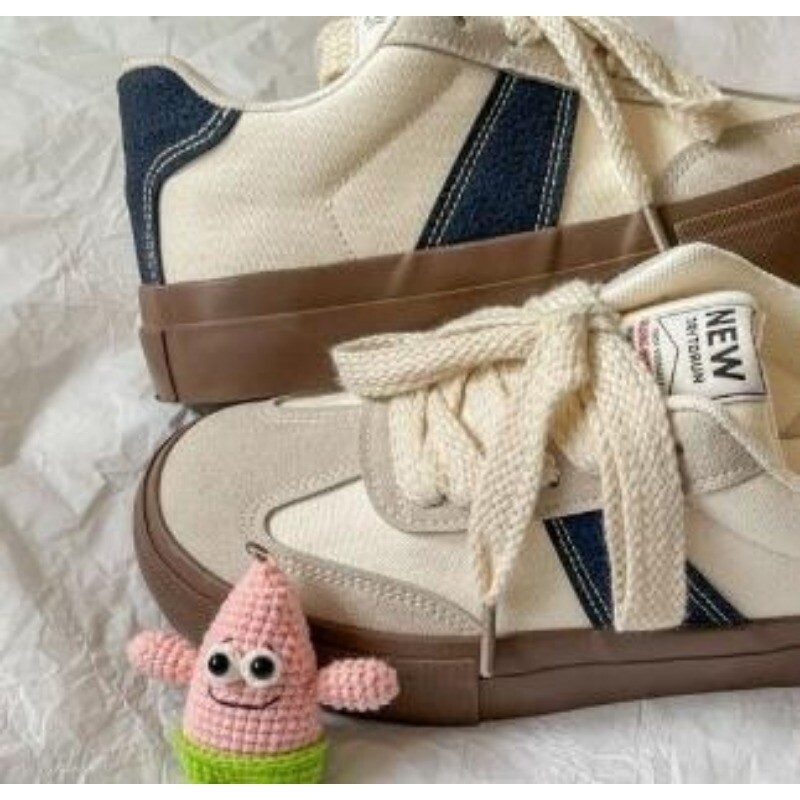 Divatos női vulkanizált cipők nyári új stílusú, légáteresztő hétköznapi cipők nőknek Trendek Fűzős vászon tornacipők Női cipők