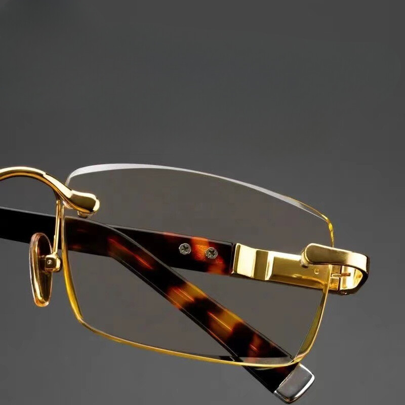 Természetes fém anyagból Presbyopia szemüvegek Szegély nélküli haladó olvasószemüvegek 1.0-4.0 férfi szemvédő üzleti szemüvegek