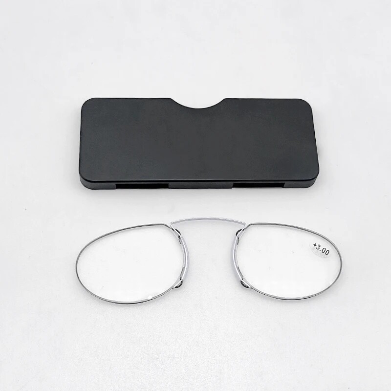 2024 Titánové mini okuliare na čítanie s klipom na nos, okrúhle optické okuliare s krabičkou, peňaženkou, prenosné dioptrické okuliare, stupeň 1 až 3