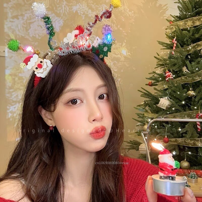 Karácsonyi fejpánt LED-lámpákkal Hópehely karácsonyfa hajpánt 2024 karácsonyi díszek otthoni lányoknak, nőknek újévi ajándékok