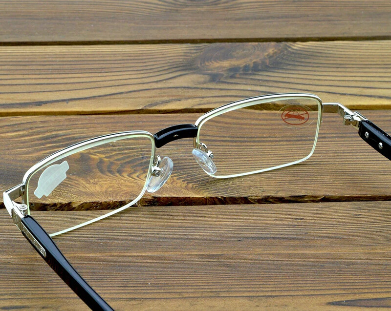 FÉRFI titánötvözet +TR90 Senators tükröződésmentes bevonatú olvasószemüveg, nem gömb alakú olvasószemüveg +0,75 +1 - +4