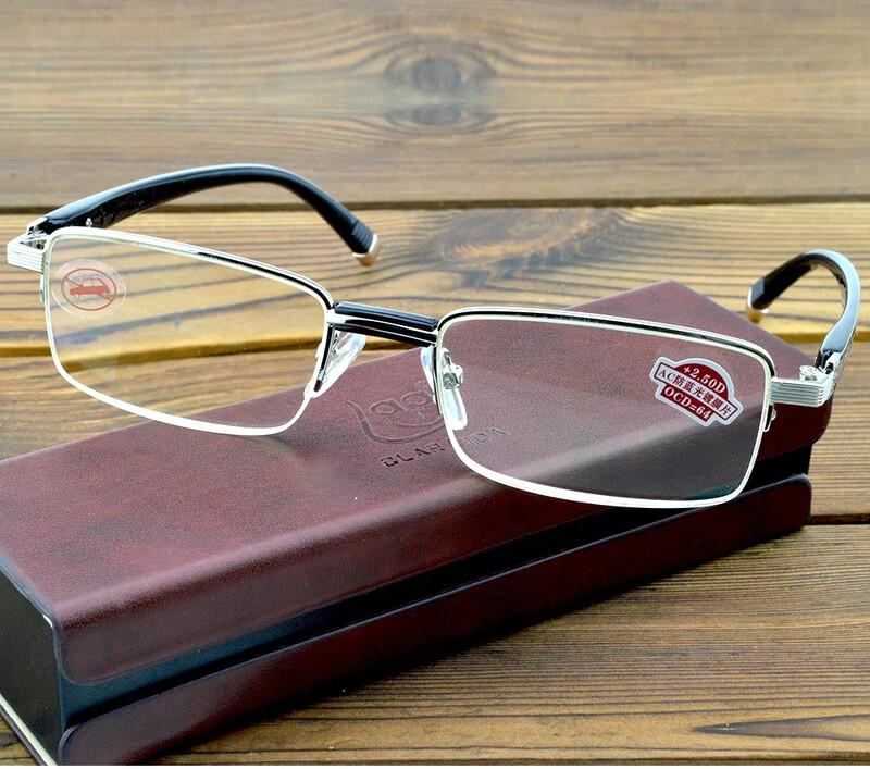 FÉRFI titánötvözet +TR90 Senators tükröződésmentes bevonatú olvasószemüveg, nem gömb alakú olvasószemüveg +0,75 +1 - +4