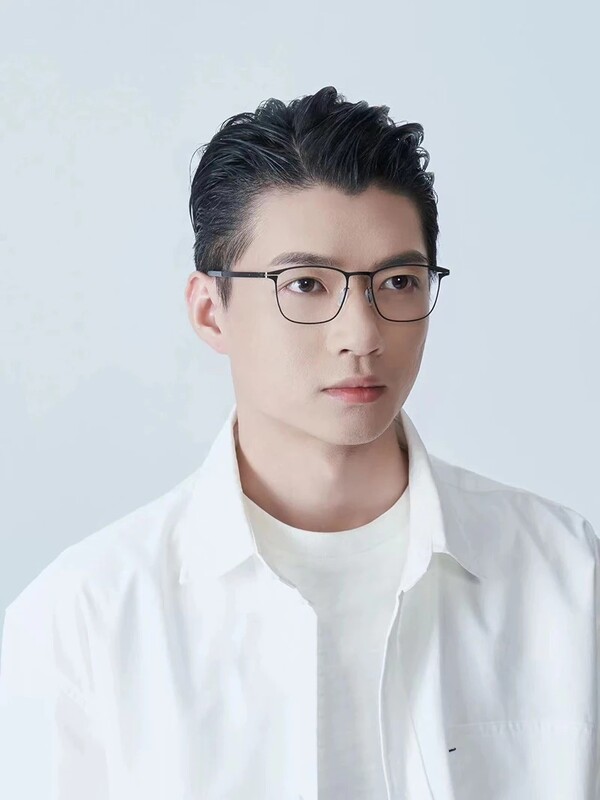 2024 New Germany Férfi négyszögletes csavar nélküli szemüvegkeret divat ultrakönnyű 7,5 g márka dizájn szemüveg üzleti szemüveg szemüveg