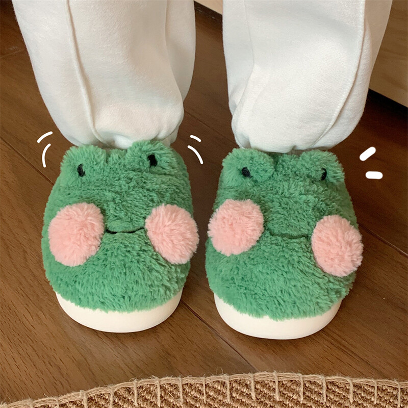 Mielos žalios varlės pūkuotos pūkuotos šlepetės Moteriškos žiemos uždaros pliušinės namų kailio šlepetės Kawaii Animal Cozy Memory Foam Slides Batai